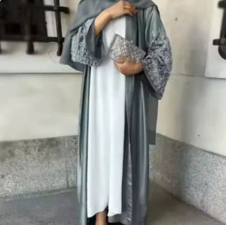 Mientje’s Pearl Dubai Abaya